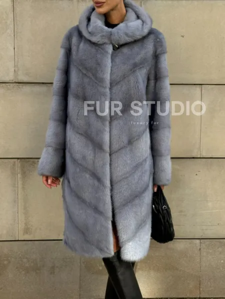 Шуба midi из меха норки с капюшоном, рукава трансформер - фото 4