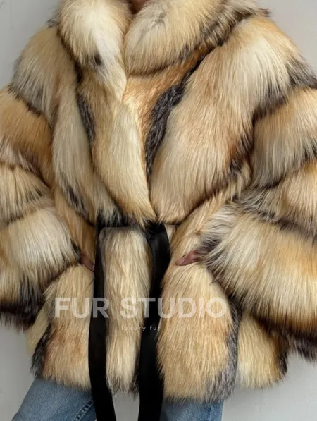 Шуба из меха лисы «Golden fox» - летучая мышь - фото 1