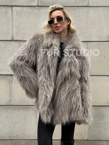 Полушубок из енота с английским воротником - фото 1