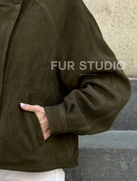 Женский замшевый блейзер - стойка воротник - фото 3