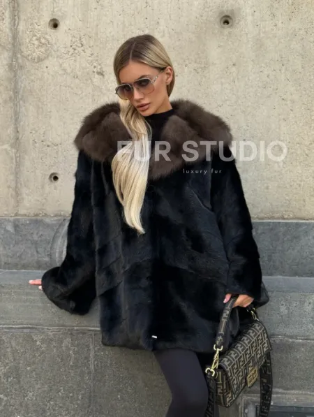 Черный норковый полушубок с капюшоном куница - фото 11