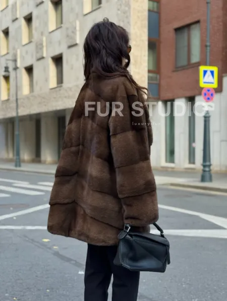 Шуба норковая коричневая - фото 7