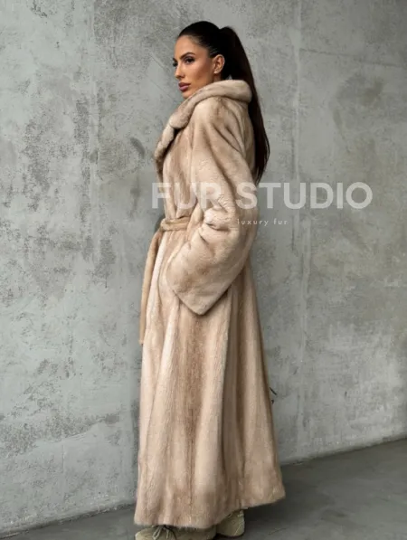 Длинная норковая шуба пастель - фото 12