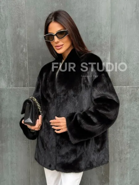 Черный норковый полушубок V-образный воротник - фото 6