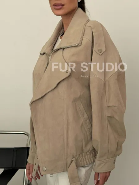 Современная куртка из замшевой кожи - фото 5