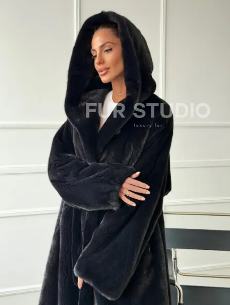 Шуба из норки BLACKGLAMA  с капюшоном в роспуск - фото 5