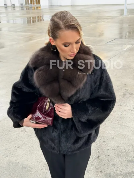 Черный норковый жакет с воротником куницы - фото 12