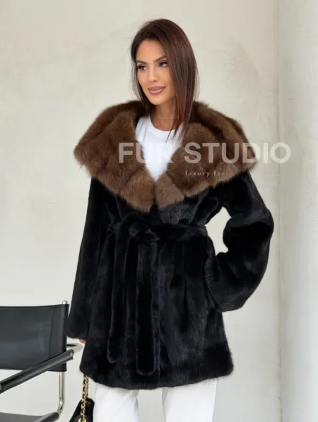 Черная шуба в роспуск с капюшоном соболь - фото 0