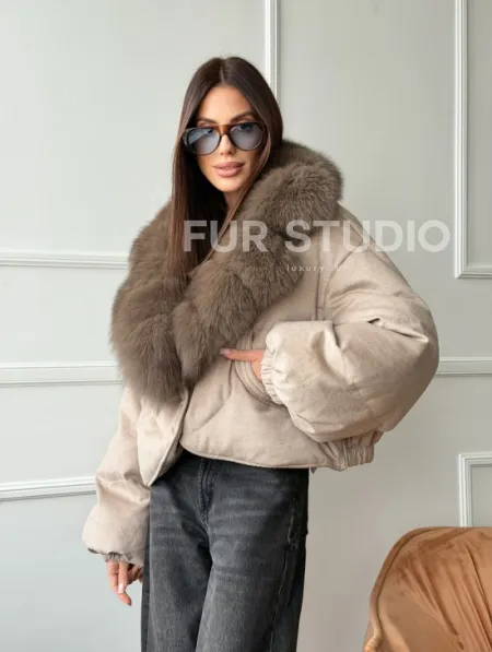 Зимний короткий пуховик с мехом - оверсайз - фото 13