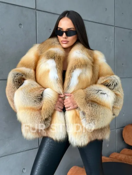 Короткая шуба из золотой альпийской лисы - фото 8