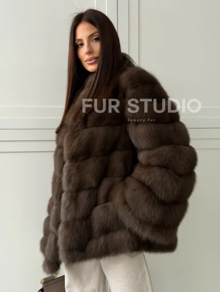 Женская шуба из меха куницы - фото 8