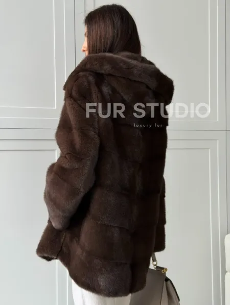 Норковая шуба в стиле «рубашка» с капюшоном - фото 5