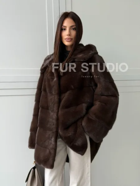 Норковая шуба в стиле «рубашка» с капюшоном - фото 11