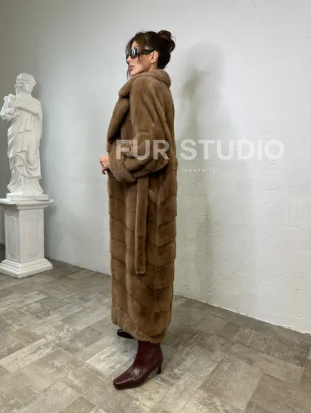 Длинная шуба карамель кимоно мех NAFA - фото 6