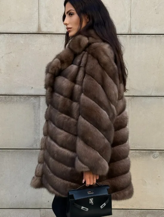 Меховое манто из баргузинского соболя с диагональной раскладкой, SILVER 1-2 - фото 4