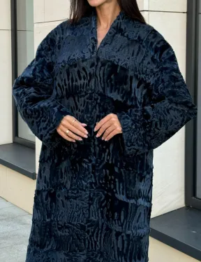 Пальто из меха каракуля с V-образным воротником, цвет Indigo Blue - фото 3
