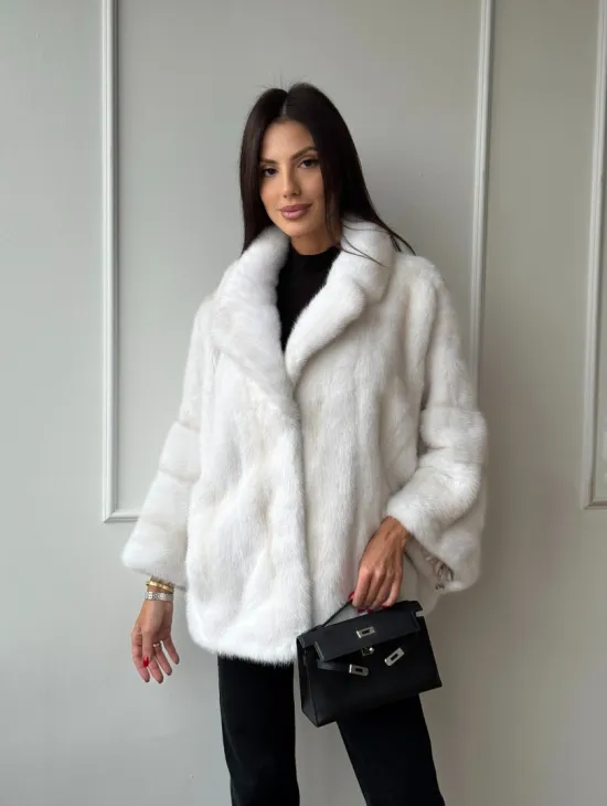 Полушубок из меха норки паломино с рукавом 