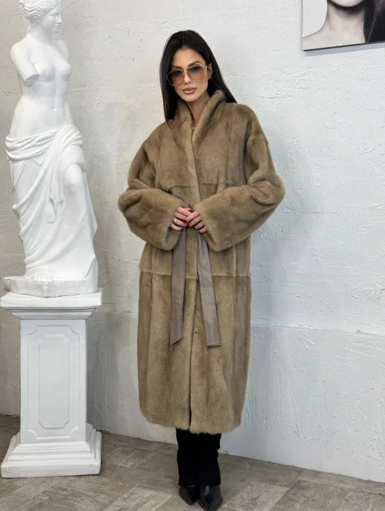 Элегантная норковая шуба кимоно с V-образным воротником в цвете Pastel - фото 8