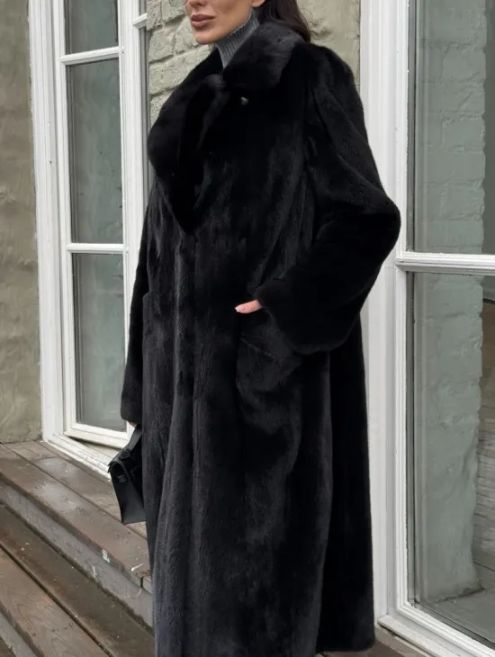 Шуба из канадской аукционной норки с английским воротником - Total black - фото 1