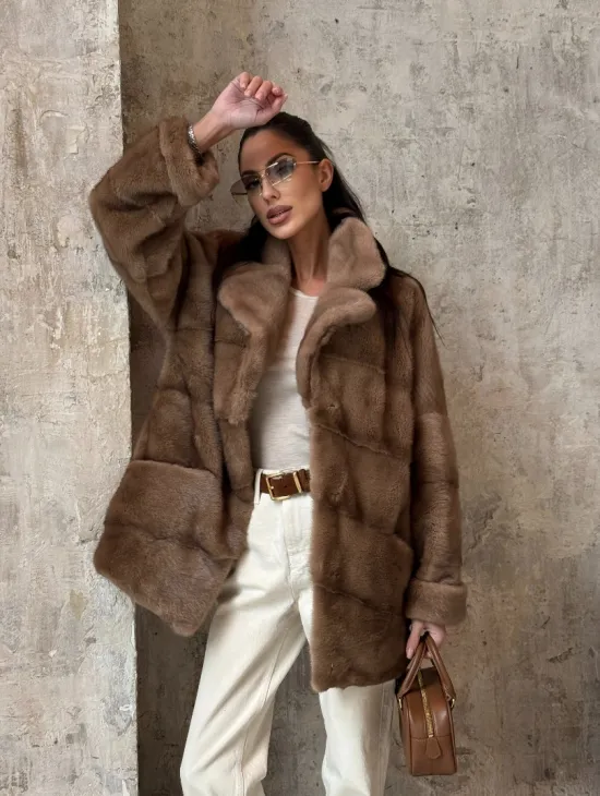 Полушубок из натуральной норки пастель с английским воротником - паркет - фото 9