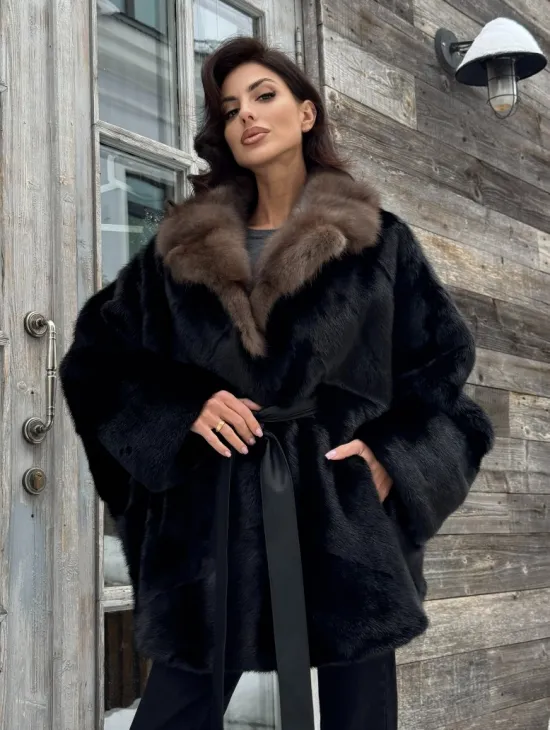 Черная шуба из норки с английским воротником из куницы - фото 7