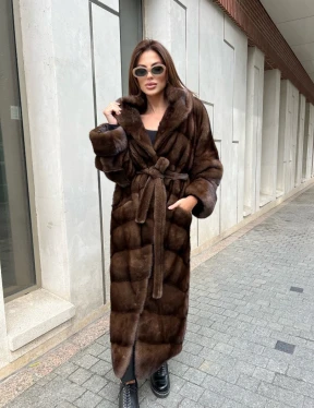 Элитная норковая шуба NAFA  в цвете соболь с капюшоном - фото 3