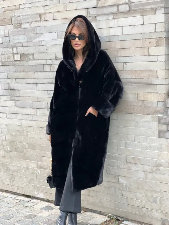 Шуба из меха норки SAGA FURS с капюшоном - фото 0