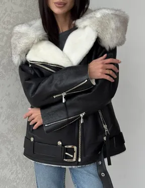 Черная куртка дубленка с капюшоном - фото 2