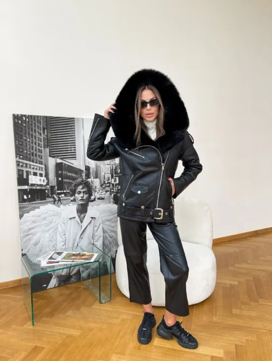 Дубленка авиатор из натуральной овчины с капюшоном - фото 3