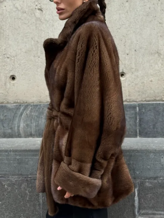 Шуба летучка из премиум меха норки - цвет соболь - фото 3