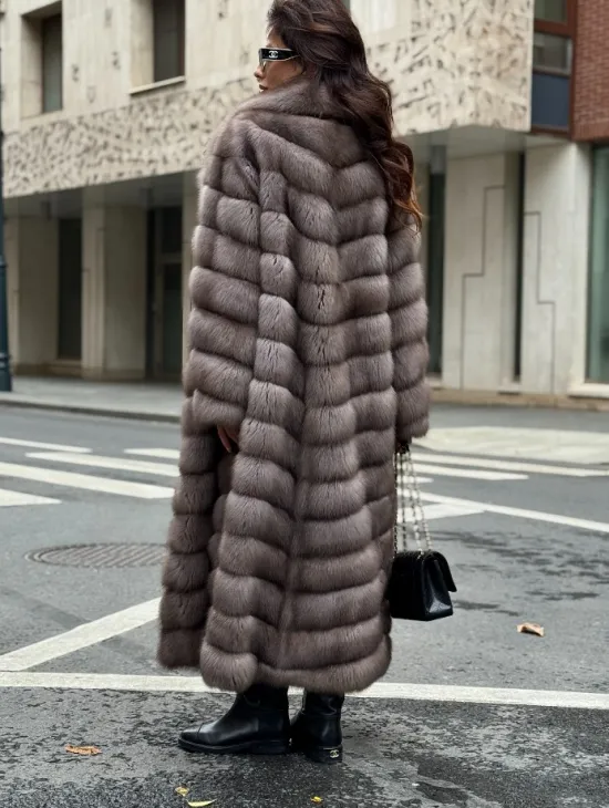 Шуба из меха куницы в цвете Truffle - фото 3