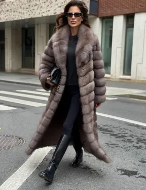 Шуба из меха куницы в цвете Truffle - фото 0