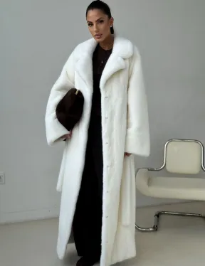 Белая длинная норковая шуба - фото 7