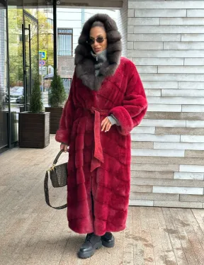 Длинная норковая шуба с капюшоном куница - фото 2