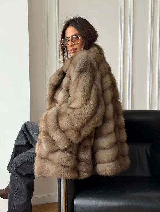 Шуба оверсайз из куницы - фото 11
