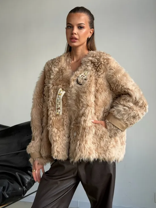 Короткая куртка из овчины - фото 0