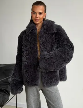 Короткая дубленка из овчины тиградо - фото 3