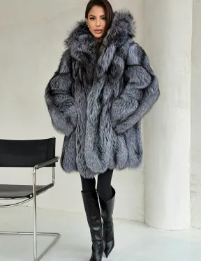 Шуба из натурального меха чернобурки с капюшоном - фото 6