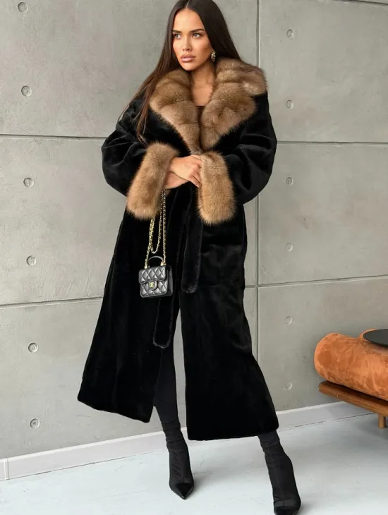 Шуба из чёрной стриженой норки, воротник и манжеты из куницы - фото 5