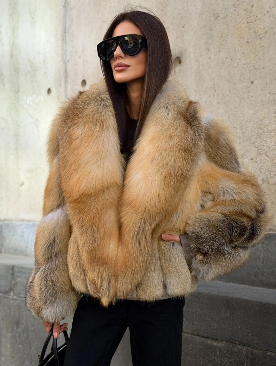 Женская шуба из лисьего меха Golden Edged Fox - фото 7