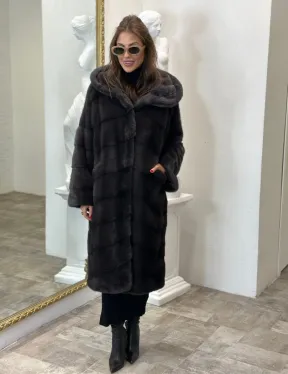 Норковая шуба в цвете графитовый уголь с капюшоном - фото 5