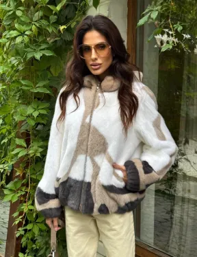 Стильная норковая куртка с капюшоном - фото 8