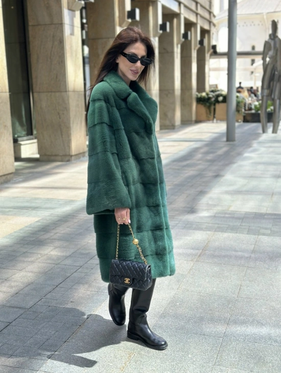 Зеленая шуба мех Kopenhagen fur - английский воротник - фото 7